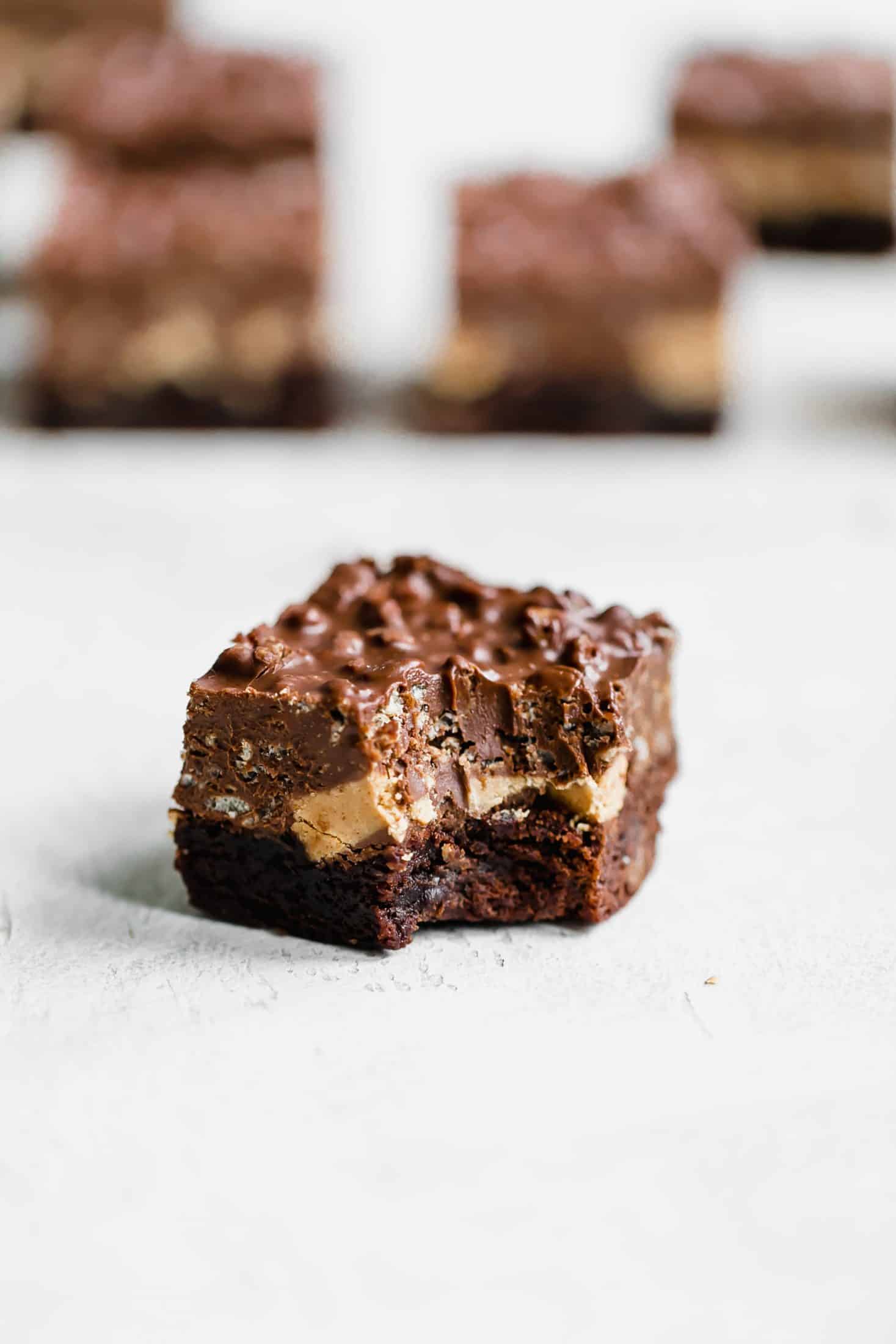 better than crack brownies I howsweeteats.com #brownies #chocolate #peanutbutter