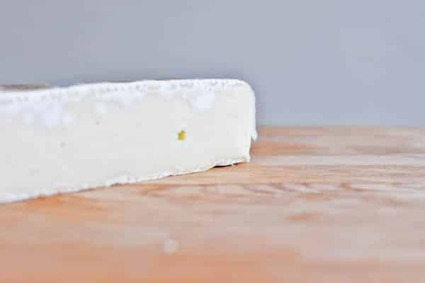 Creamy Chicken and Brie Soup I howsweeteats.com Creamy Chicken and Brie Soup I howsweeteats.com