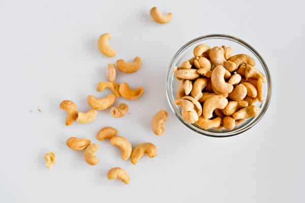 cashew chicken I howsweeteats.com cashew chicken I howsweeteats.com