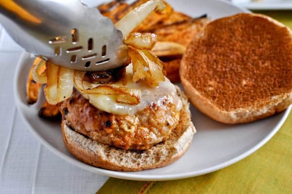 BBQ Chicken Burgers I howsweeteats.com BBQ Chicken Burgers I howsweeteats.com