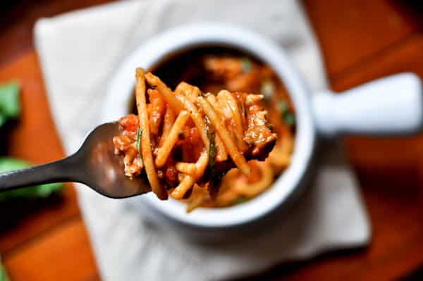 Baked Parmesan Spaghetti I howsweeteats.com Baked Parmesan Spaghetti I howsweeteats.com