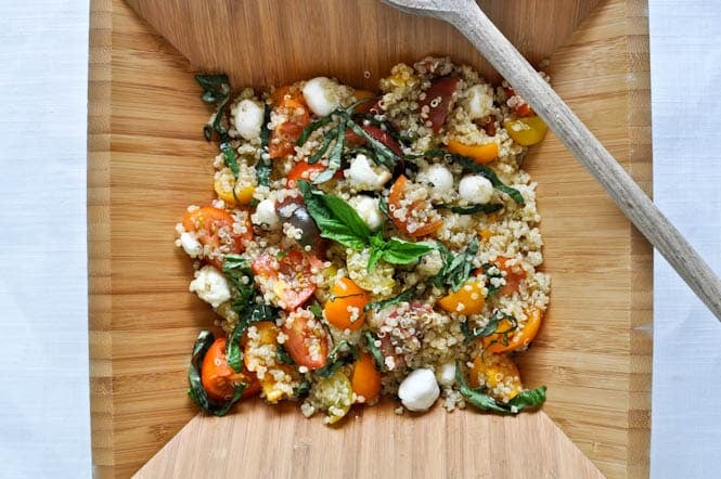 Quick Caprese Quinoa with Homemade Basil Oil I howsweeteats.com Quick Caprese Quinoa with Homemade Basil Oil I howsweeteats.com