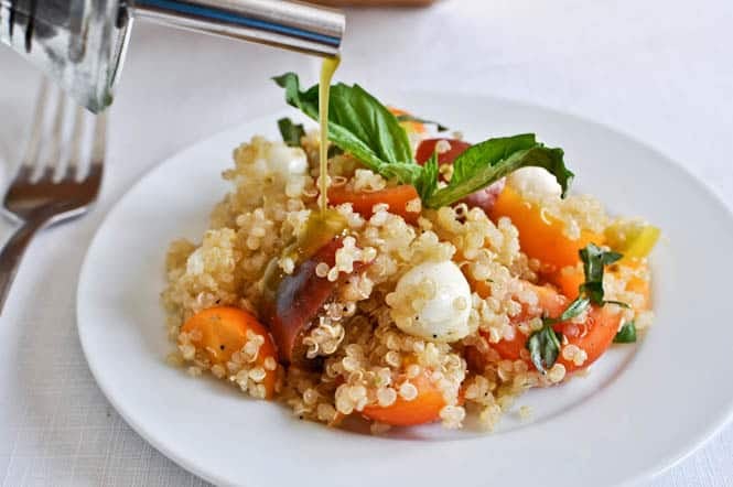 Quick Caprese Quinoa with Homemade Basil Oil I howsweeteats.com Quick Caprese Quinoa with Homemade Basil Oil I howsweeteats.com