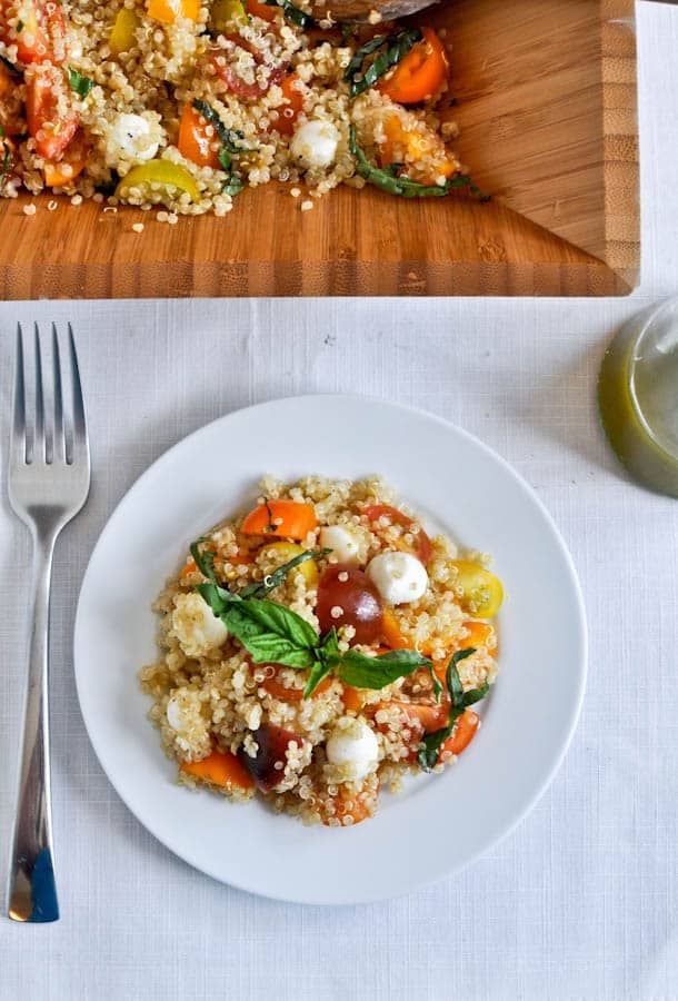 Quick Caprese Quinoa with Homemade Basil Oil I howsweeteats.com Quick Caprese Quinoa with Homemade Basil Oil I howsweeteats.com