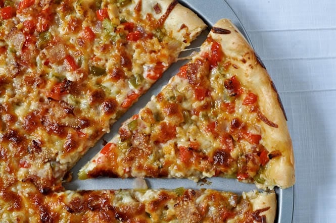 Clams Casino Pizza I howsweeteats.com Clams Casino Pizza I howsweeteats.com