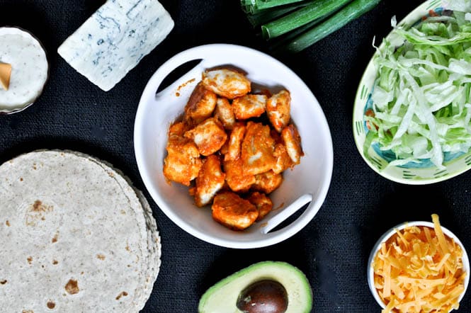 Buffalo Chicken Tacos I howsweeteats.com Buffalo Chicken Tacos I howsweeteats.com