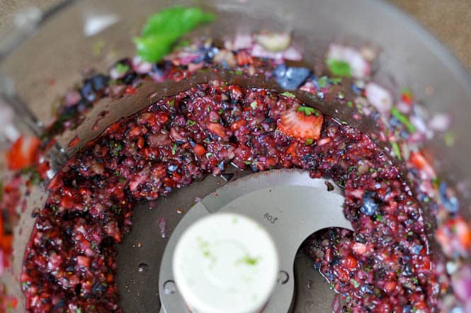 Blueberry Lime Salsa I howsweeteats.com Blueberry Lime Salsa I howsweeteats.com