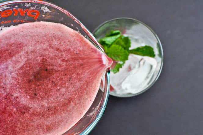 Triple Berry Mojitos I howsweeteats.com Triple Berry Mojitos I howsweeteats.com