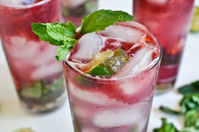 Triple Berry Mojitos I howsweeteats.com Triple Berry Mojitos I howsweeteats.com