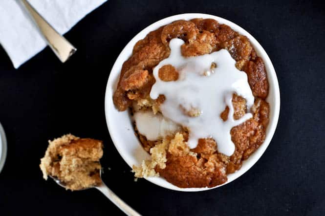 Apple Pie Breakfast Cakes I howsweeteats.com Apple Pie Breakfast Cakes I howsweeteats.com