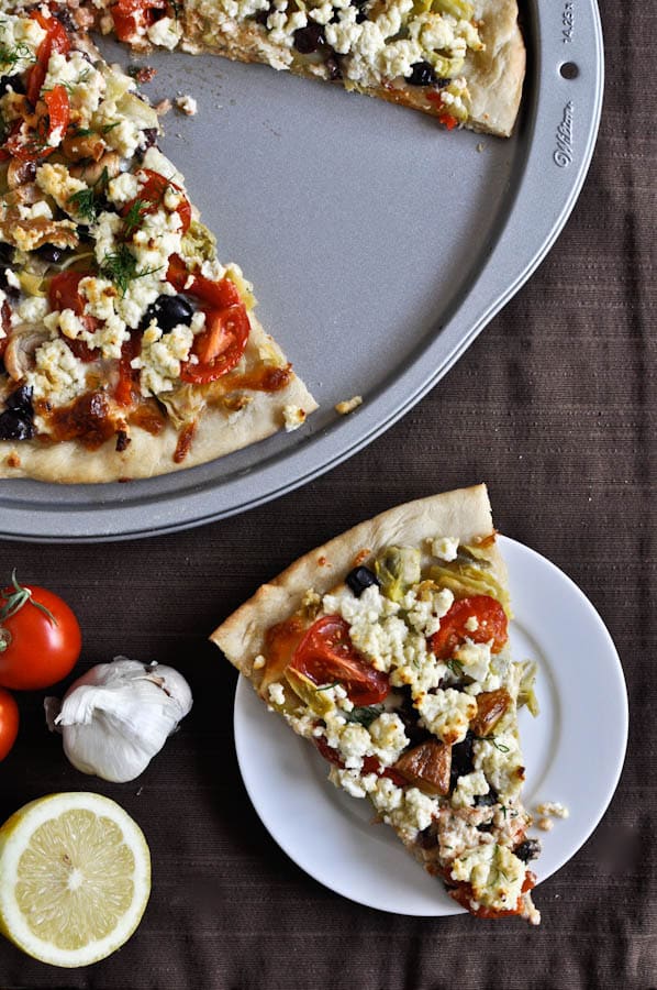 Greek Pizza I howsweeteats.com Greek Pizza I howsweeteats.com