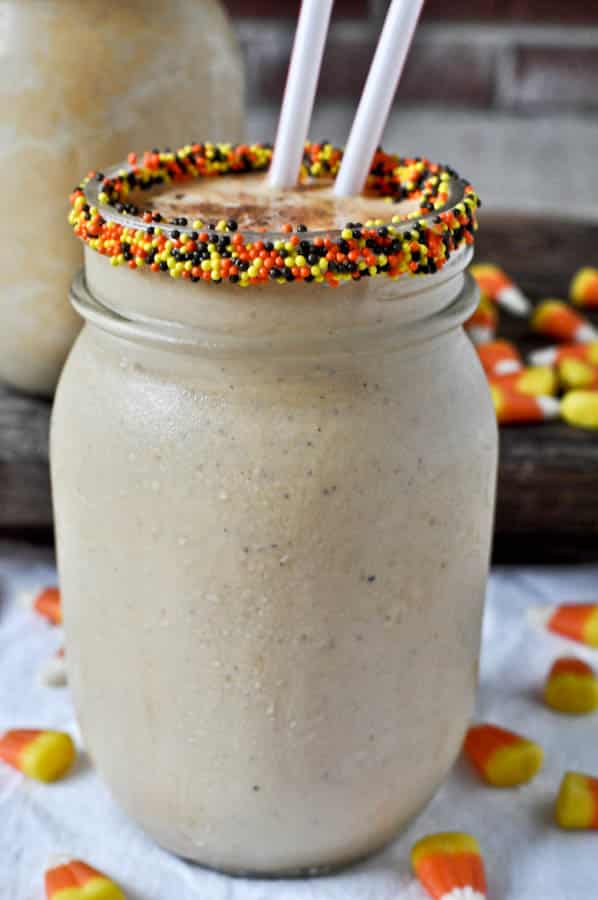 Bourbon Pumpkin Pie Milkshakes I howsweeteats.com Bourbon Pumpkin Pie Milkshakes I howsweeteats.com
