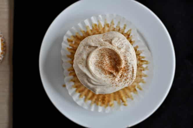 Snickerdoodle Cookie Cupcakes I howsweeteats.com Snickerdoodle Cookie Cupcakes I howsweeteats.com