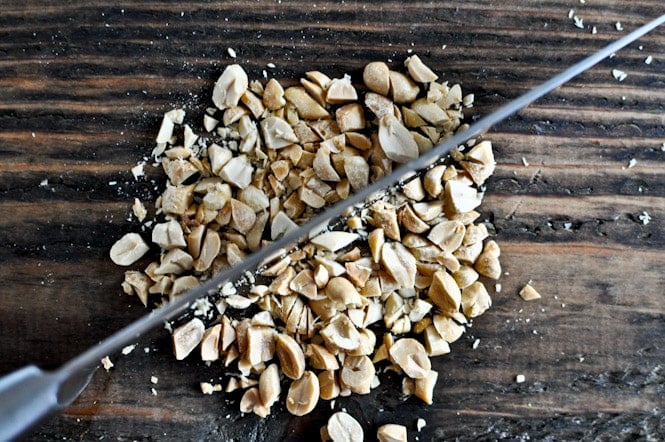 Thai Chicken Pizza I howsweeteats.com Thai Chicken Pizza I howsweeteats.com