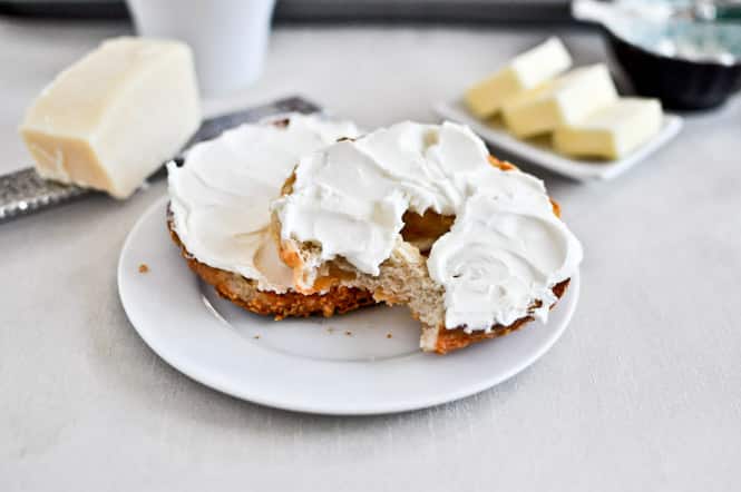 Homemade Asiago Cheese Bagels I howsweeteats.com Homemade Asiago Cheese Bagels I howsweeteats.com
