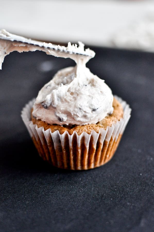Chocolate Chip Oatmeal Cupcakes with Cinnamon Sugared Chip Frosting I howsweeteats.com Chocolate Chip Oatmeal Cupcakes with Cinnamon Sugared Chip Frosting I howsweeteats.com