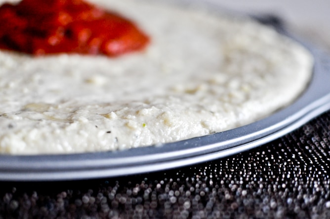 Garlic Bread Pizza Crust I howsweeteats.com Garlic Bread Pizza Crust I howsweeteats.com