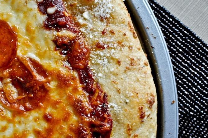 Garlic Bread Pizza Crust I howsweeteats.com Garlic Bread Pizza Crust I howsweeteats.com