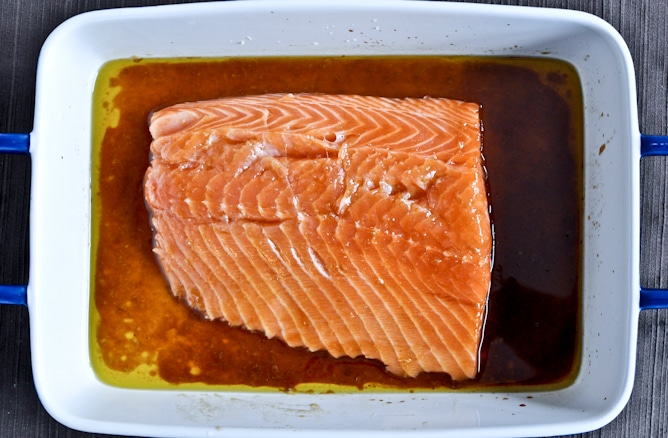 Toasted Sesame Ginger Salmon I howsweeteats.com Toasted Sesame Ginger Salmon I howsweeteats.com