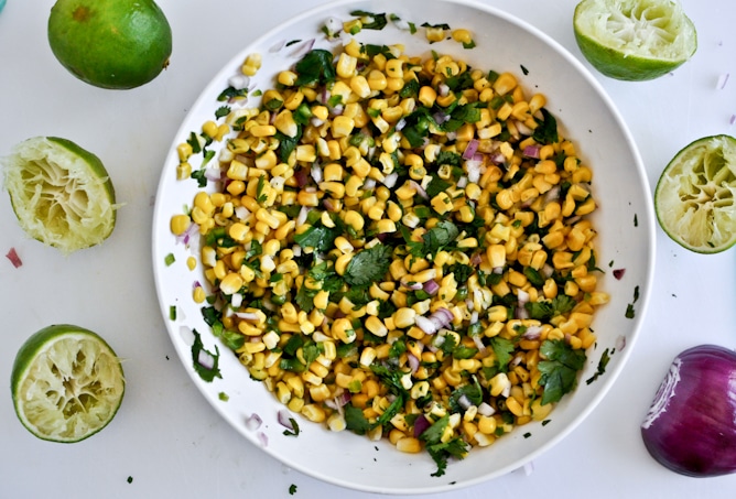 Just Like Chipotle's Corn Salsa I howsweeteats.com Just Like Chipotle's Corn Salsa I howsweeteats.com
