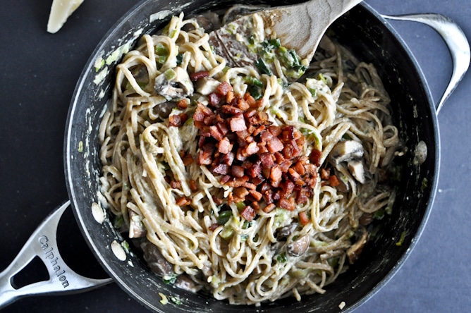 Portobello and Leek Carbonara I howsweeteats.com Portobello and Leek Carbonara I howsweeteats.com