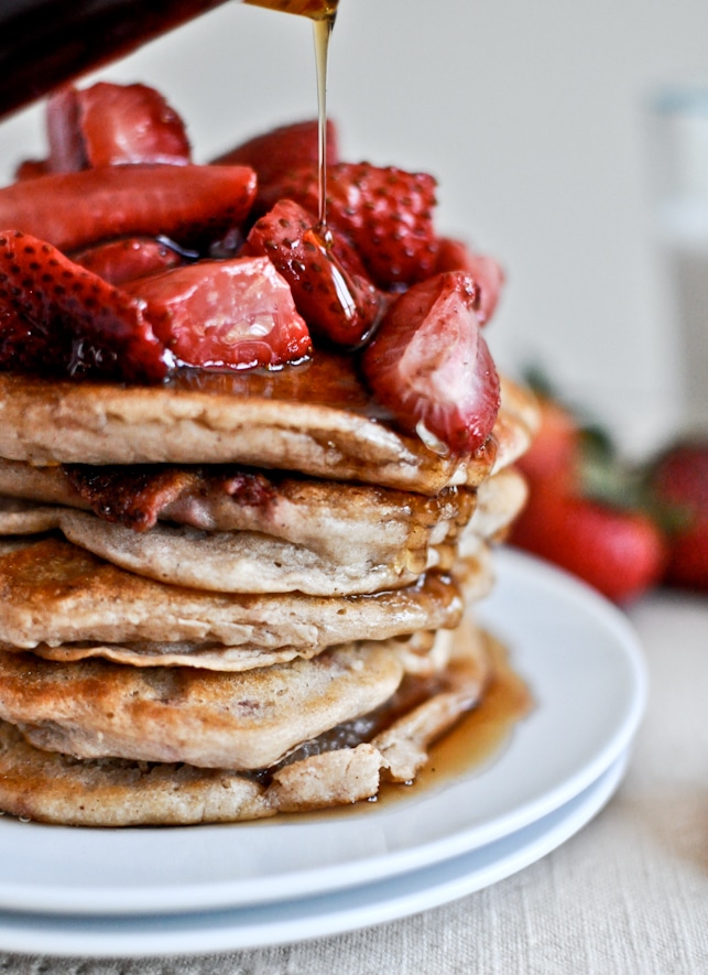Roasted Strawberry Brown Butter Pancakes I howsweeteats.com Roasted Strawberry Brown Butter Pancakes I howsweeteats.com