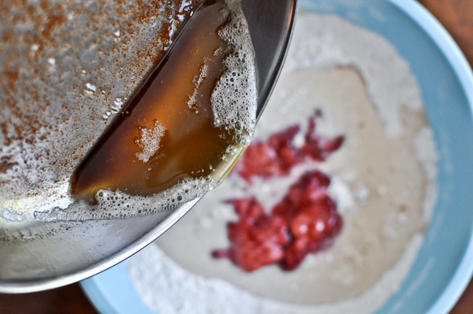 Roasted Strawberry Brown Butter Pancakes I howsweeteats.com Roasted Strawberry Brown Butter Pancakes I howsweeteats.com