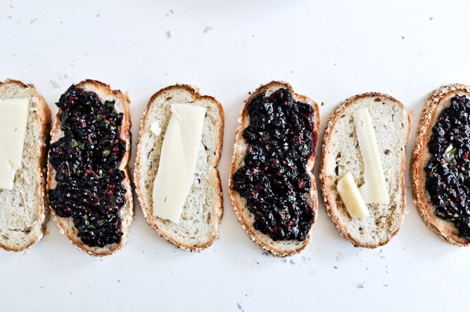 Grilled Fontina + Blackberry Basil Smash Sandwiches I howsweeteats.com Grilled Fontina + Blackberry Basil Smash Sandwiches I howsweeteats.com