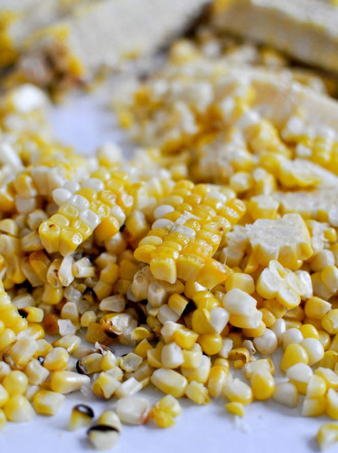 Grilled Corn + Cheddar Quinoa I howsweeteats.com Grilled Corn + Cheddar Quinoa I howsweeteats.com