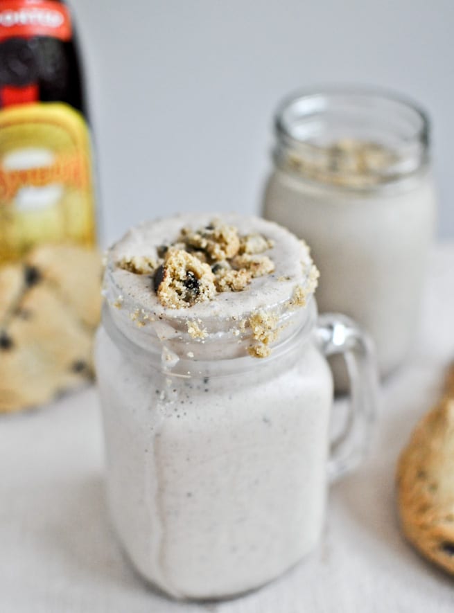 Chocolate Chip Cookie Kahlua Milkshakes I howsweeteats.com Chocolate Chip Cookie Kahlua Milkshakes I howsweeteats.com