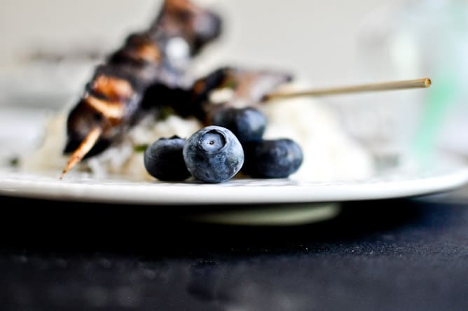 Grilled Blueberry Chicken Skewers with Coconut Rice I howsweeteats.com Grilled Blueberry Chicken Skewers with Coconut Rice I howsweeteats.com
