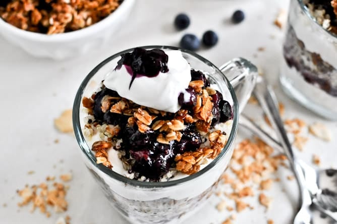 Roasted Blueberry Coconut Quinoa Parfaits with Coconut Granola I howsweeteats.com Roasted Blueberry Coconut Quinoa Parfaits with Coconut Granola I howsweeteats.com