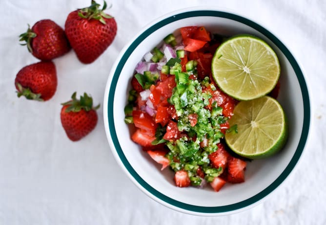 Caramelized Pineapple Quesadillas with Spicy Strawberry Salsa I howsweeteats.com Caramelized Pineapple Quesadillas with Spicy Strawberry Salsa I howsweeteats.com