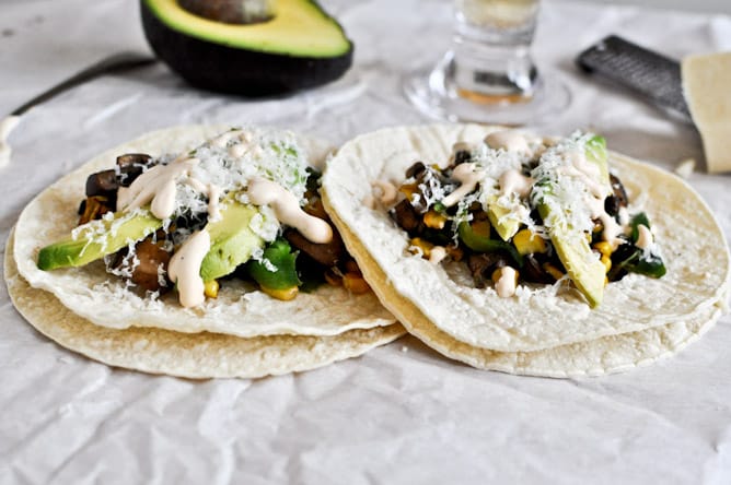 Grilled Corn, Mushroom + Roasted Poblano Tacos with Chipotle Crema I howsweeteats.com Grilled Corn, Mushroom + Roasted Poblano Tacos with Chipotle Crema I howsweeteats.com