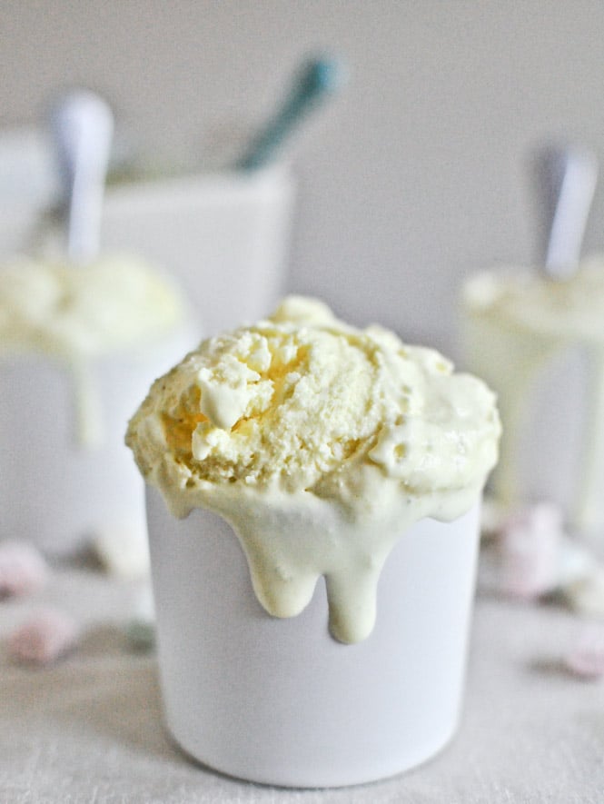 White Chocolate Buttermint Ice Cream I howsweeteats.com White Chocolate Buttermint Ice Cream I howsweeteats.com