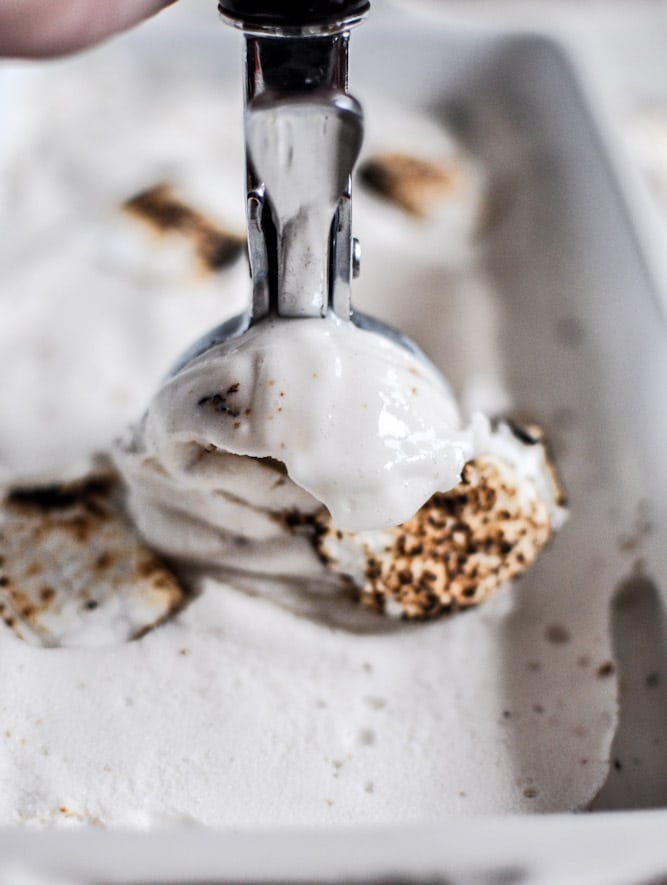 Toasted Marshmallow Coconut Milk Ice Cream I howsweeteats.com Toasted Marshmallow Coconut Milk Ice Cream I howsweeteats.com