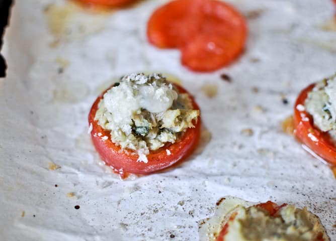 Mini Roasted Tomato Cups with Avocado, White Bean + Tuna Mash I howsweeteats.com Mini Roasted Tomato Cups with Avocado, White Bean + Tuna Mash I howsweeteats.com