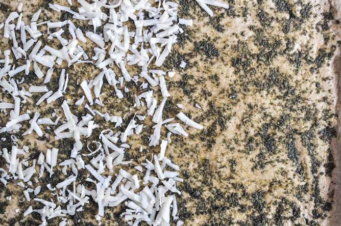 Butternut Squash, Sage Pesto and Prosciutto Pizza I howsweeteats.com Butternut Squash, Sage Pesto and Prosciutto Pizza I howsweeteats.com