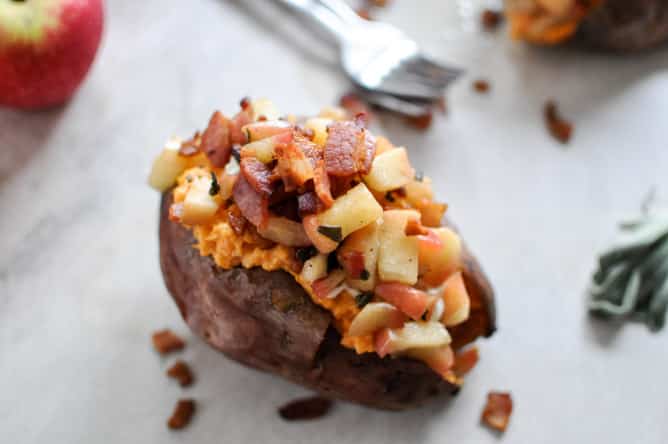 Apple Bacon Stuffed Sweet Potatoes I howsweeteats.com Apple Bacon Stuffed Sweet Potatoes I howsweeteats.com