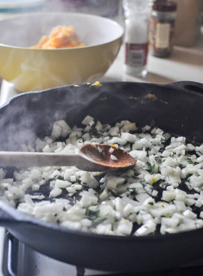Butternut Squash Skillet Lasagna I howsweeteats.com Butternut Squash Skillet Lasagna I howsweeteats.com