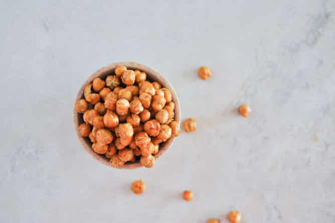 Exactly How To Roast Chickpeas I howsweeteats.com Exactly How To Roast Chickpeas I howsweeteats.com