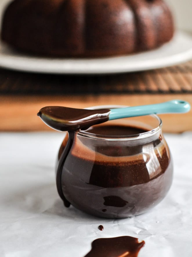 Chocolate Fudge Peanut Butter Cake I howsweeteats.com Chocolate Fudge Peanut Butter Cake I howsweeteats.com