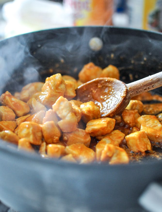 30-Minute Buffalo Chicken French Breads I howsweeteats.com 30-Minute Buffalo Chicken French Breads I howsweeteats.com