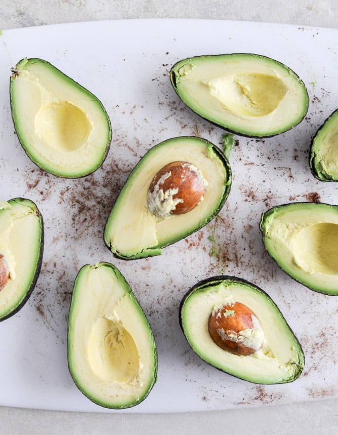 Healthy Chocolate Avocado Pudding I howsweeteats.com Healthy Chocolate Avocado Pudding I howsweeteats.com