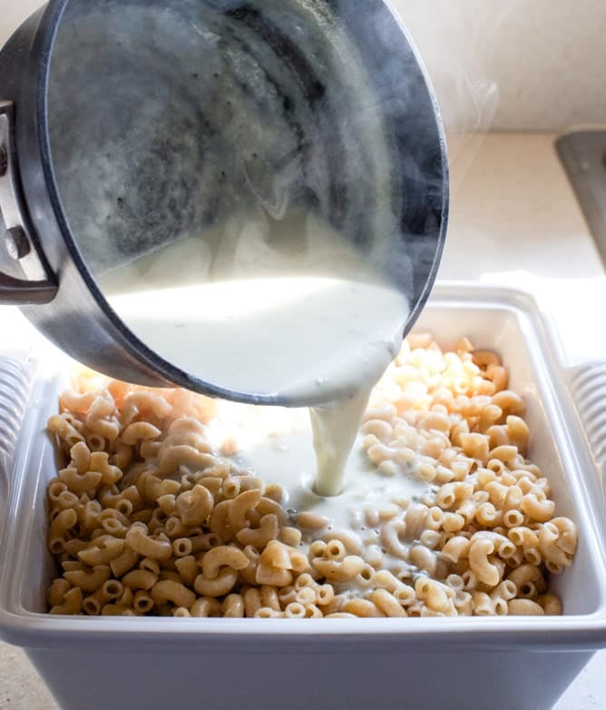 Blue Cheese Mac and Cheese I howsweeteats.com Blue Cheese Mac and Cheese I howsweeteats.com