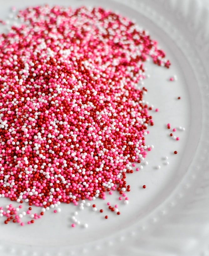 Cabernet Chocolate Truffles I howsweeteats.com Cabernet Chocolate Truffles I howsweeteats.com