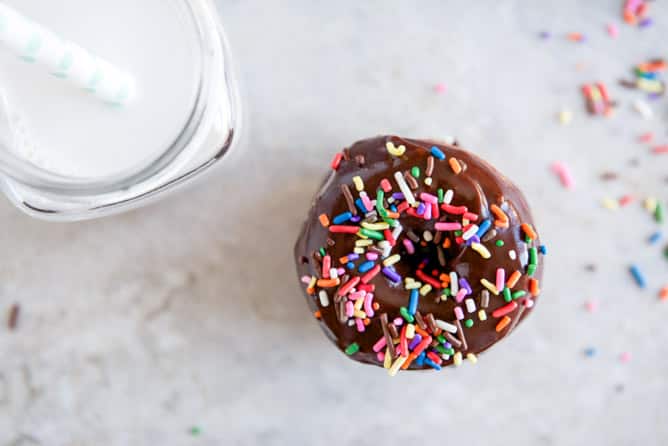 Chocolate Frosted Cake Donuts I howsweeteats.com Chocolate Frosted Cake Donuts I howsweeteats.com