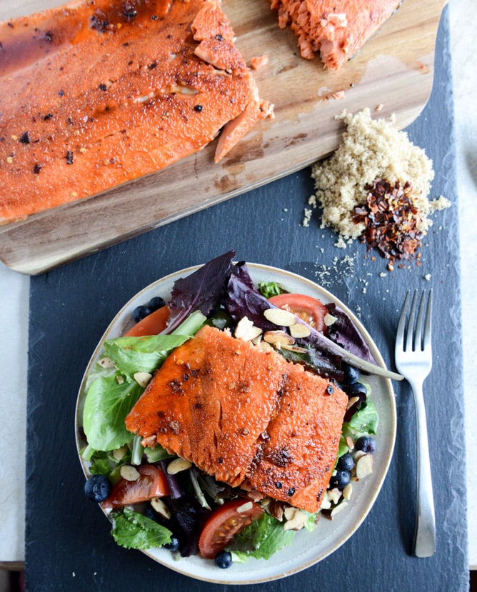 Broiled Spicy Brown Sugar Salmon I howsweeteats.com Broiled Spicy Brown Sugar Salmon I howsweeteats.com