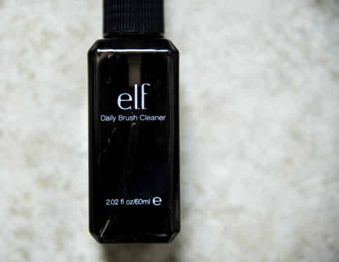 daily brush cleaner I howsweeteats.com daily brush cleaner I howsweeteats.com