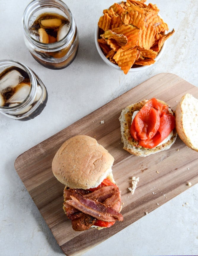 Roasted Red Pepper Quinoa + White Bean Burgers I howsweeteats.com Roasted Red Pepper Quinoa + White Bean Burgers I howsweeteats.com